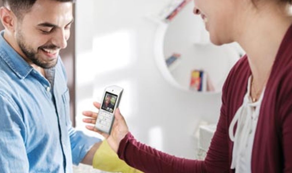 How does video door phone work?